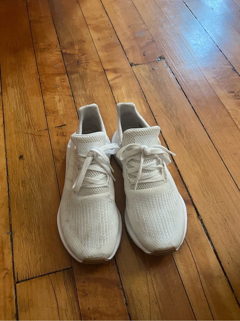 Womens Lightweight Knit Running Sneakers - White